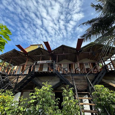 Hostel Wave Hunters Arugam Bay Exterior foto