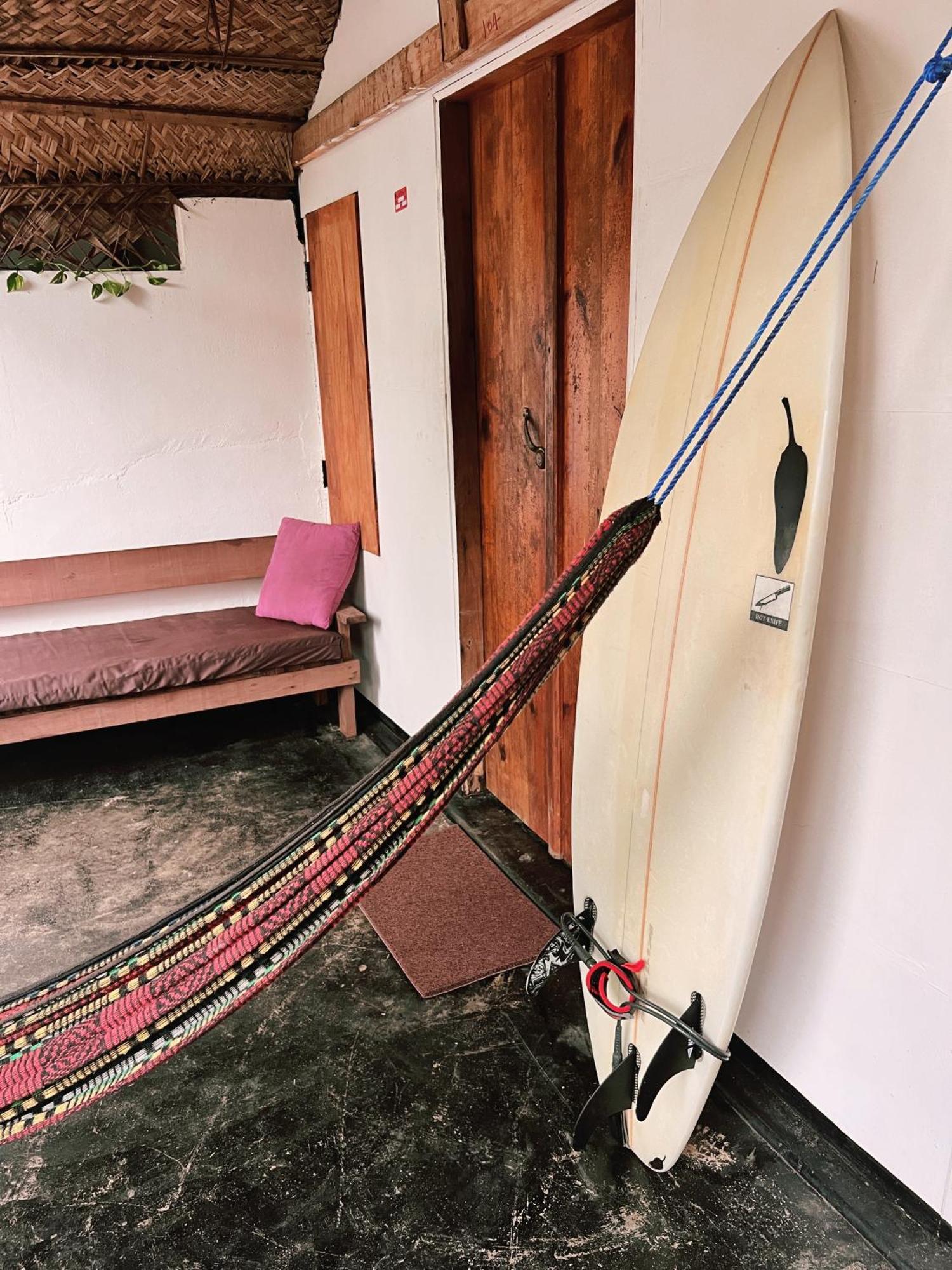 Hostel Wave Hunters Arugam Bay Exterior foto